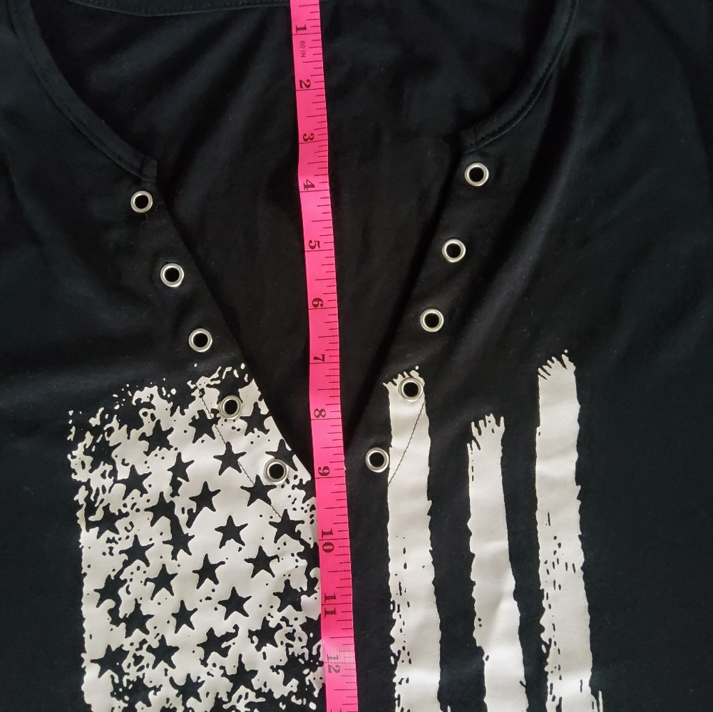 Black Tank Top with White Flag Graphic - Picture 4 of 6